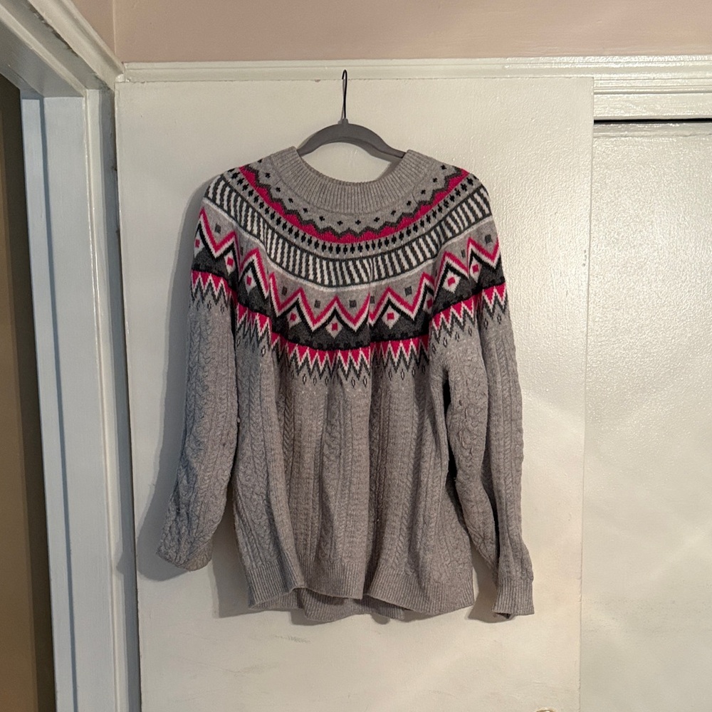 Caslon Gray and Pink Geometric Sweater